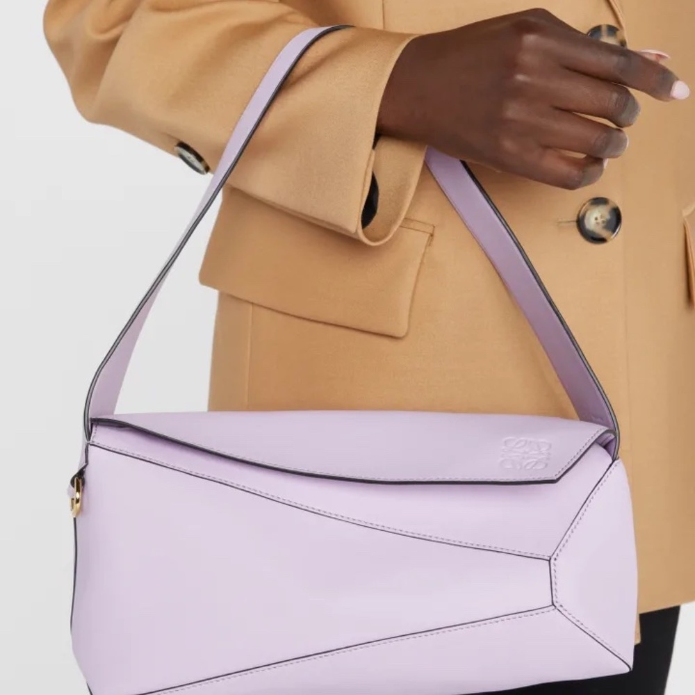 LOEWE Puzzle Calfskin Hobo Bag in Bloom Orchid - Picture 4 of 5